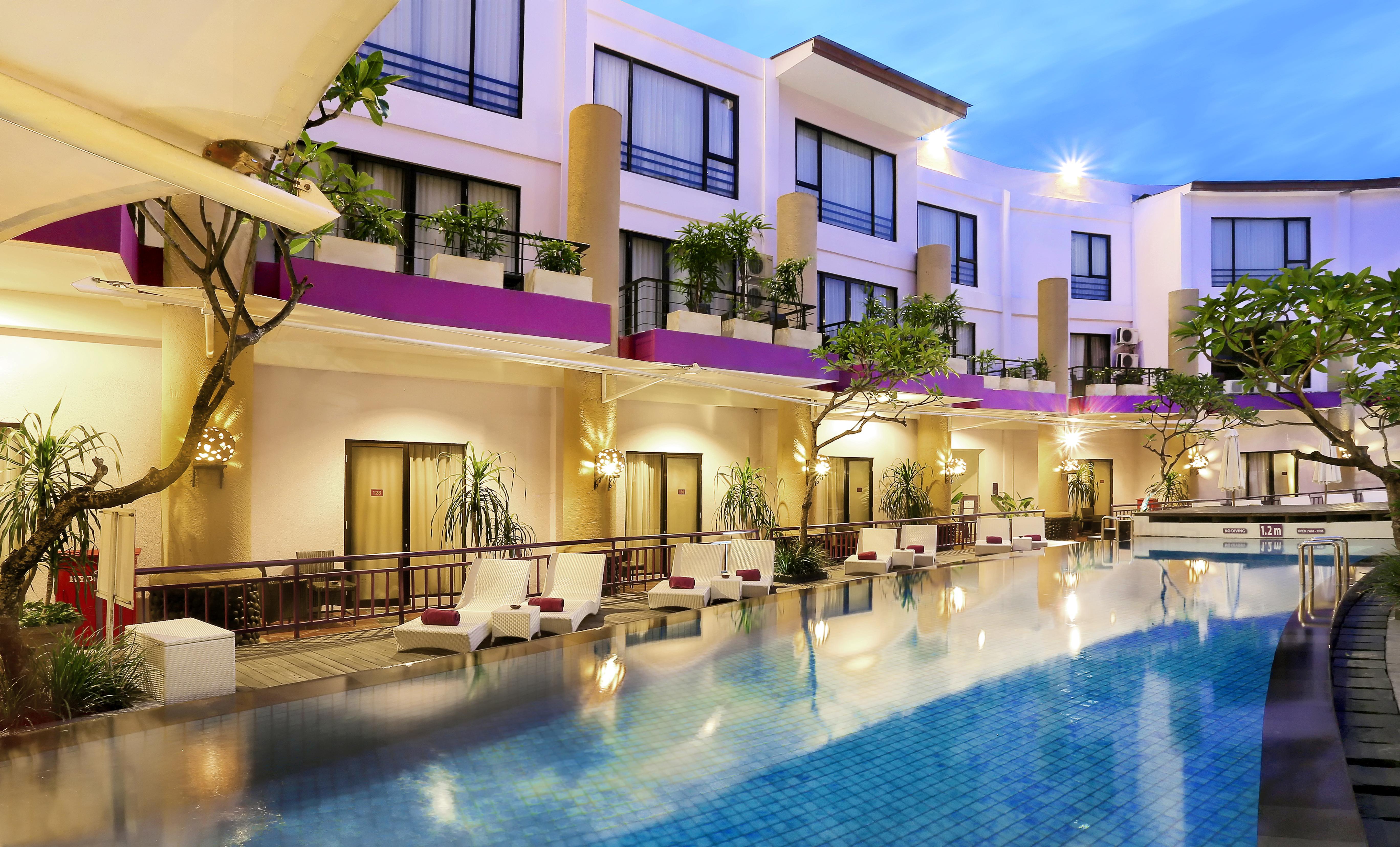 Kuta Central Park Hotel Экстерьер фото