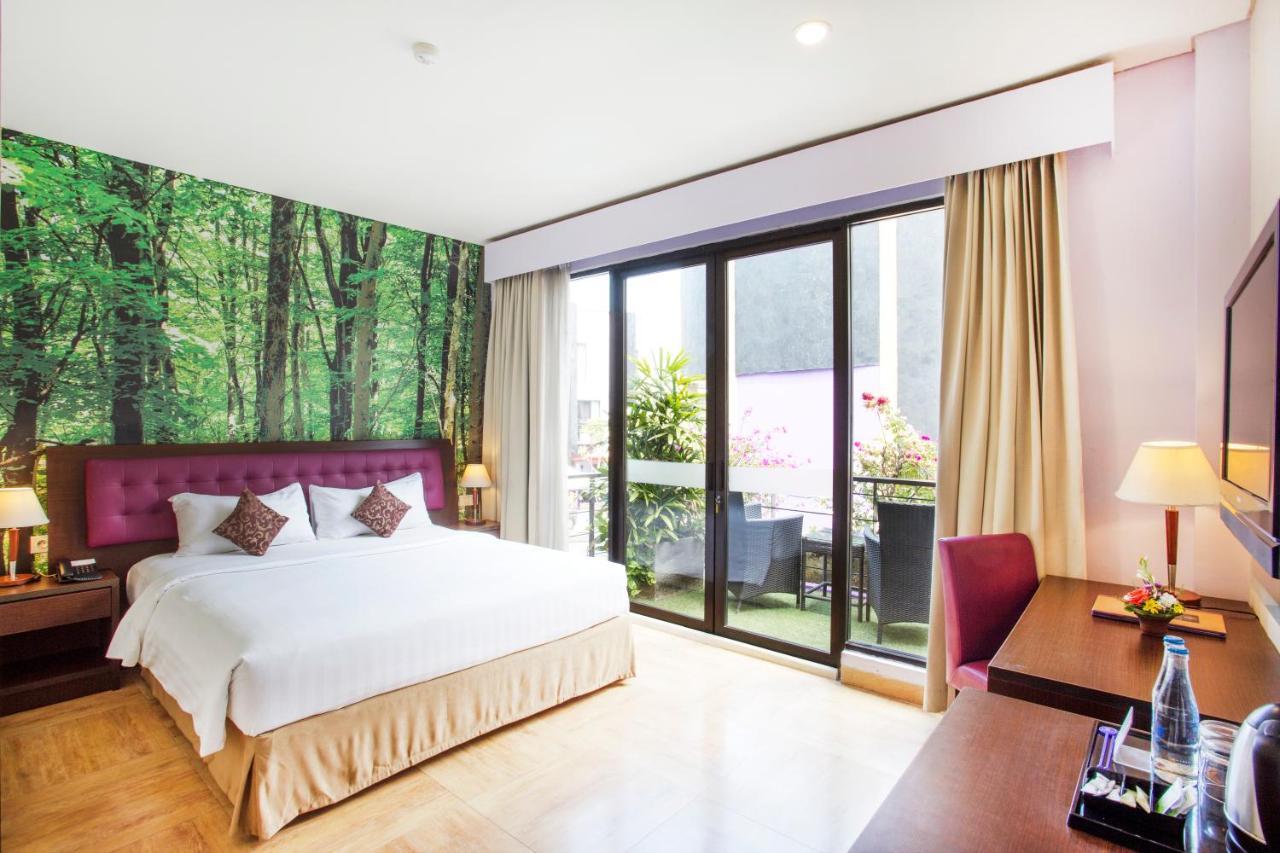Kuta Central Park Hotel Экстерьер фото