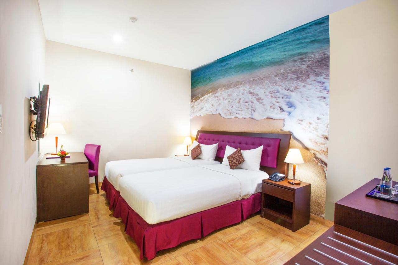 Kuta Central Park Hotel Экстерьер фото