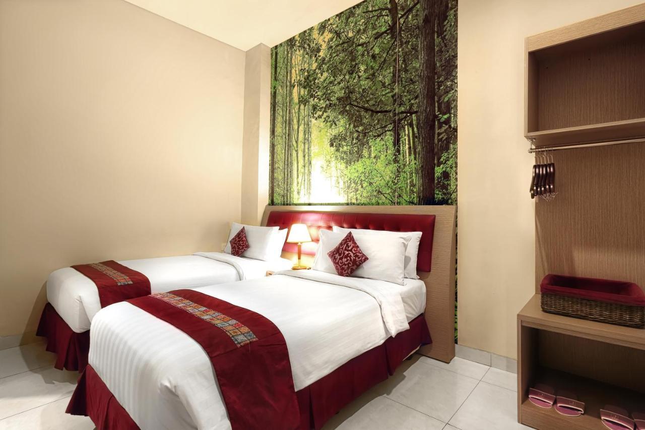 Kuta Central Park Hotel Экстерьер фото