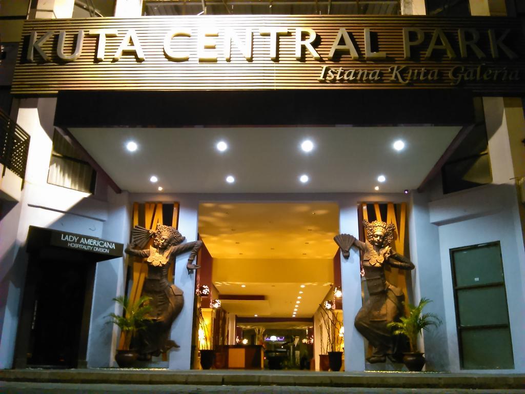 Kuta Central Park Hotel Экстерьер фото