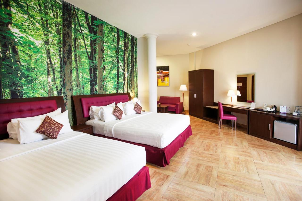 Kuta Central Park Hotel Экстерьер фото