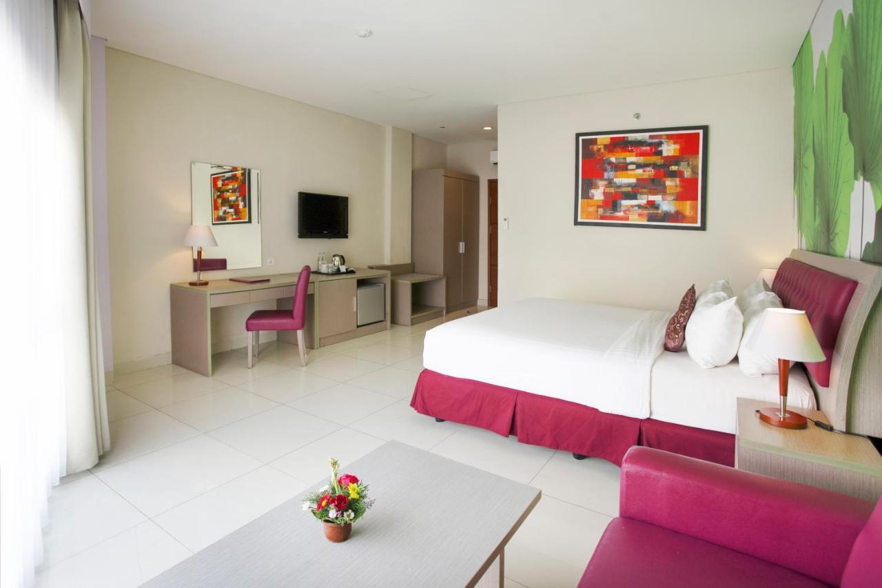 Kuta Central Park Hotel Экстерьер фото
