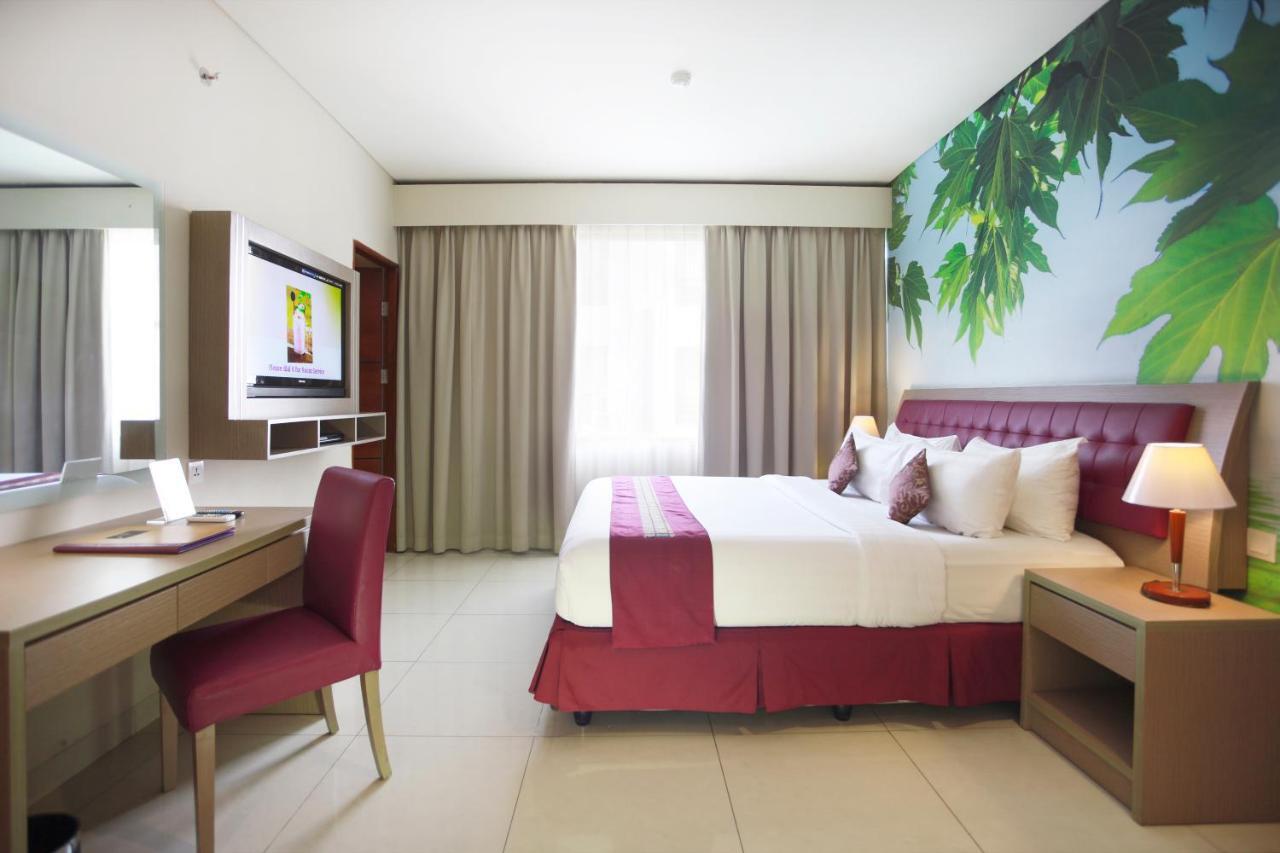 Kuta Central Park Hotel Экстерьер фото